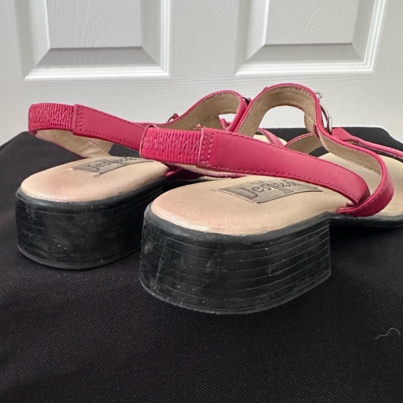 Jessica Sandals - Picture 3 of 5